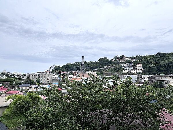 真鶴の市街が一望です。