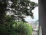 その他：バルコニーから海が少し見えます。