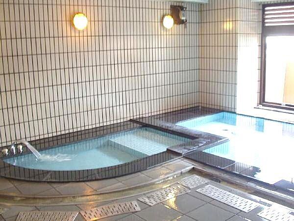 温泉大浴場は湯河原エリア屈指の広さを誇ります。