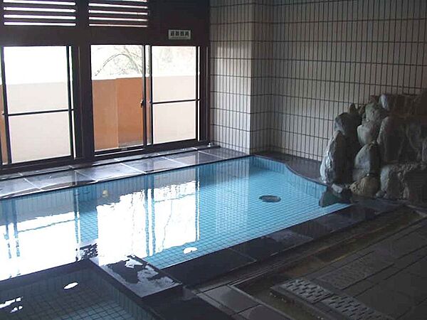 万葉集に詠われた湯河原温泉を毎日愉しめる贅沢な日常が送れます。