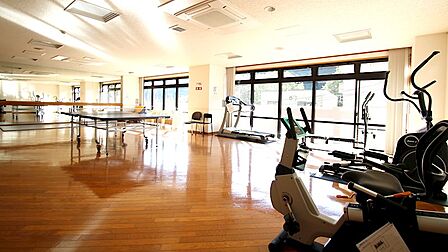 【アスレチックルーム】温泉と言えば卓球です。