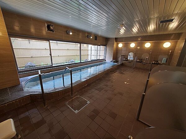 マンションには温泉大浴場もございます。