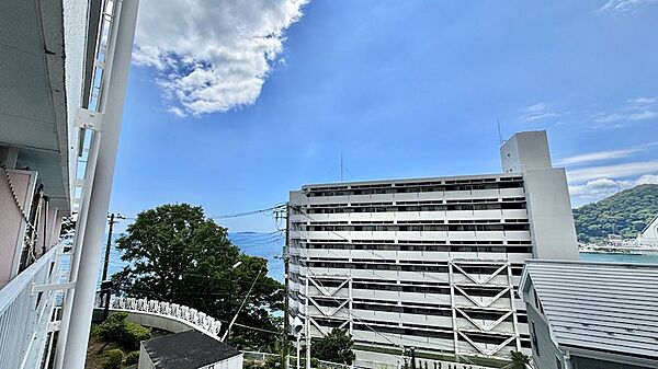 【眺望】海を臨むことができます。