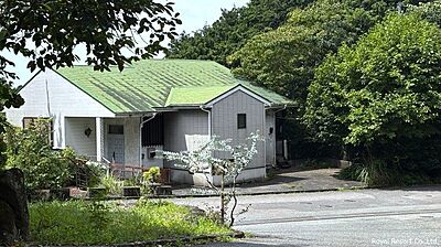 外観:外観:緑に囲まれた立地。 外観:外観:緑に囲まれた立地。