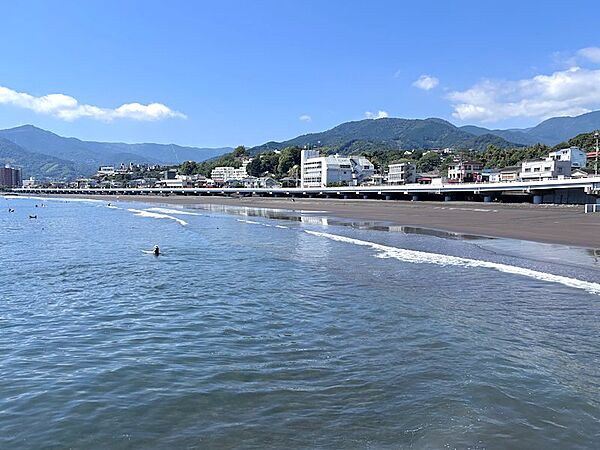 【吉浜海岸】吉浜海岸までは約850m（徒歩約11分）都会では味わえないビーチライフが楽しめます。
