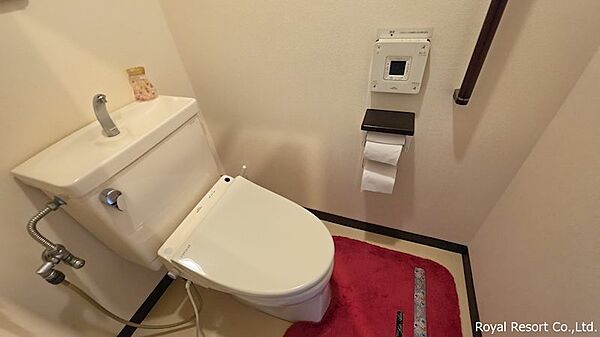 こちらがお手洗いになります。