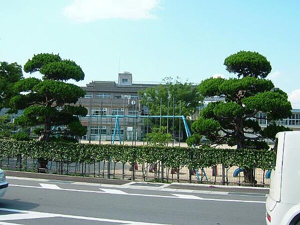 画像4:姫路市立勝原小学校まで1、070ｍ