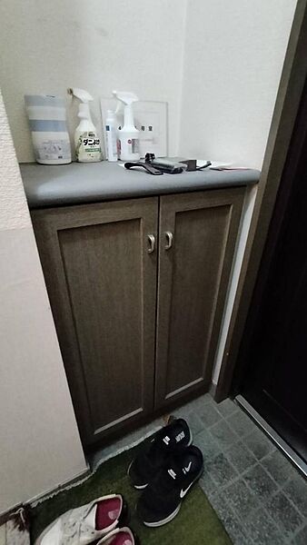 シューズボックス