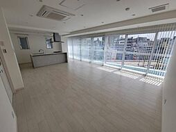 Villa Yua 3階1LDKのリビング/ダイニング