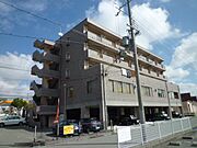 伊川谷駅よりバス7分 徒歩3分 3階 築28年7ヶ月の賃貸物件