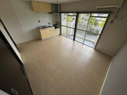 ロイヤルマンション1号棟 4階2LDKのリビング/ダイニング