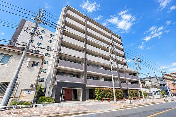 【外観】東京メトロ東西線「南砂町」駅まで徒歩8分。大切なペットと暮らせるペット飼育可物件です。(飼育細則有)