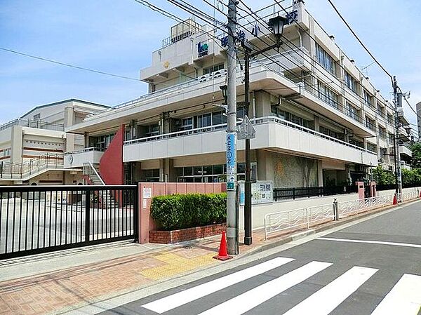 江東区立明治小学校 徒歩8分。 600m