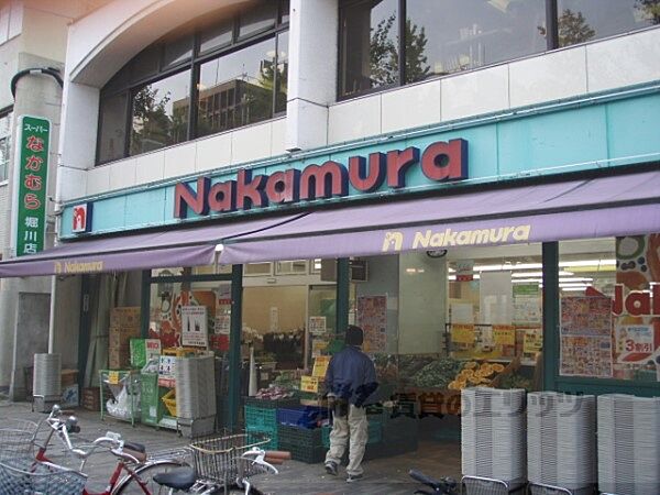 画像4:生鮮館なかむら　堀川店まで410メートル