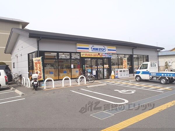 画像22:ミニストップ　白川通上高野店まで800メートル