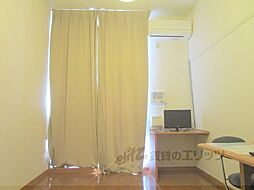 レオパレス御所西 102 1階1Kのリビング/ダイニング