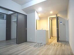 スリースターコート北山竹殿町 201 2階1LDKのリビング/ダイニング