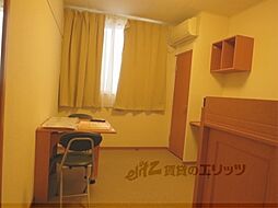 レオパレスウェルスｔｅｎII 203 2階1Kのリビング/ダイニング