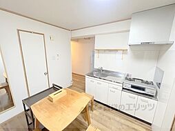 京阪本線 神宮丸太町駅 徒歩7分の賃貸マンション 6階2DKのリビング/ダイニング