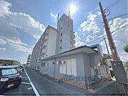 太秦駅より徒歩10分 築47年9ヶ月 6階建の賃貸物件