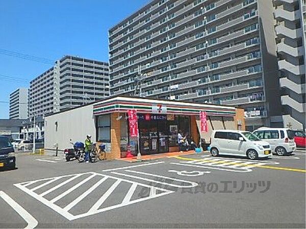 画像24:セブンイレブン　栗東駅前店まで550メートル