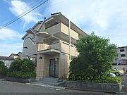 石部駅より徒歩14分 築32年1ヶ月 3階建の賃貸物件