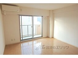 ヴェル・ベルヴィ 303 3階ワンルームのリビング/ダイニング