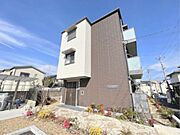 シャーメゾンコロニオーロ 1階 築2年10ヶ月の賃貸物件