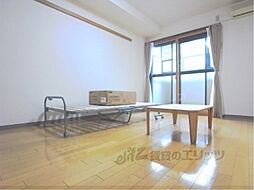 メゾンドムラジII 2-I 2階1Kのリビング/ダイニング