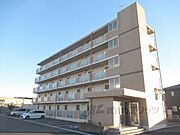 三雲駅より徒歩15分 築16年6ヶ月 5階建の賃貸物件