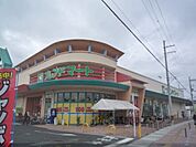 フレンドマート　南草津店まで1040メートル