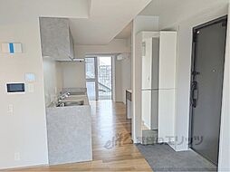 JR東海道・山陽本線 西大路駅 徒歩13分の賃貸マンション 4階1LDKのリビング/ダイニング