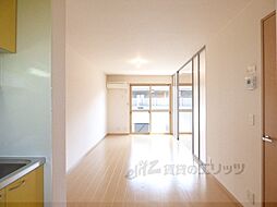 リバーサイド桂川 B202 2階1LDKのリビング/ダイニング