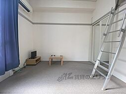 レオパレスＭＩＲＡＩ 211 2階ワンルームのリビング/ダイニング