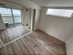 JR山陰本線 丹波口駅 徒歩8分の賃貸アパート 3階1DKのリビング/ダイニング