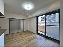 信開ガーデンコート西大路 2階2LDKのリビング/ダイニング