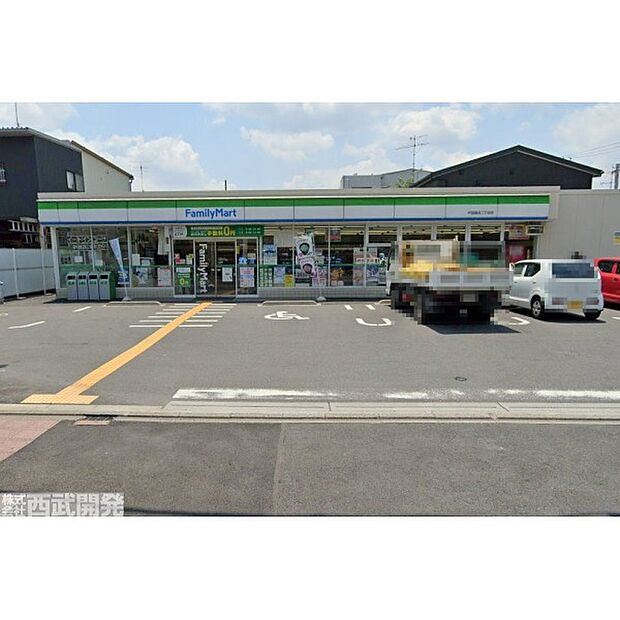 ファミリーマート戸田笹目二丁目店