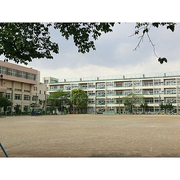 前川東小学校