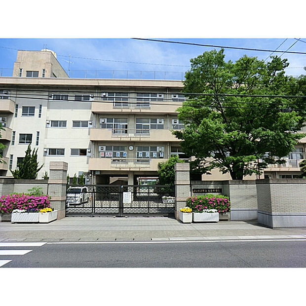 土合中学校