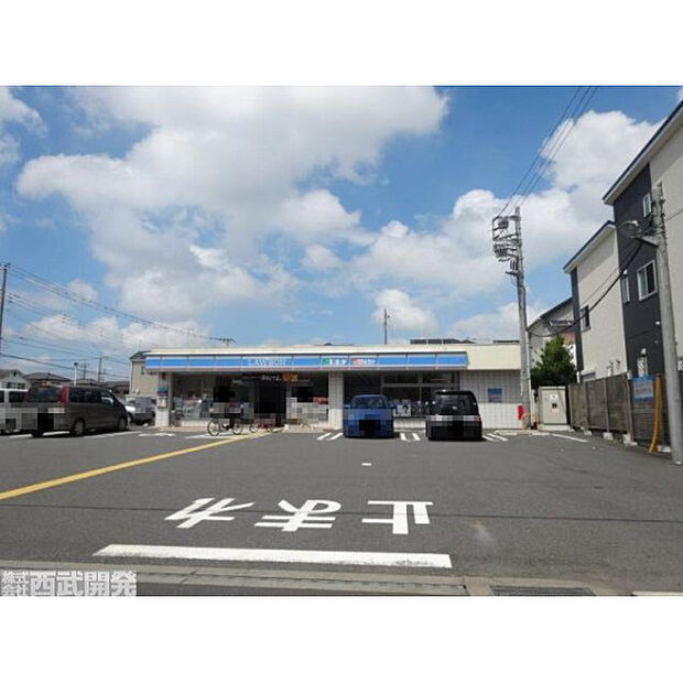 ローソン草加道上店