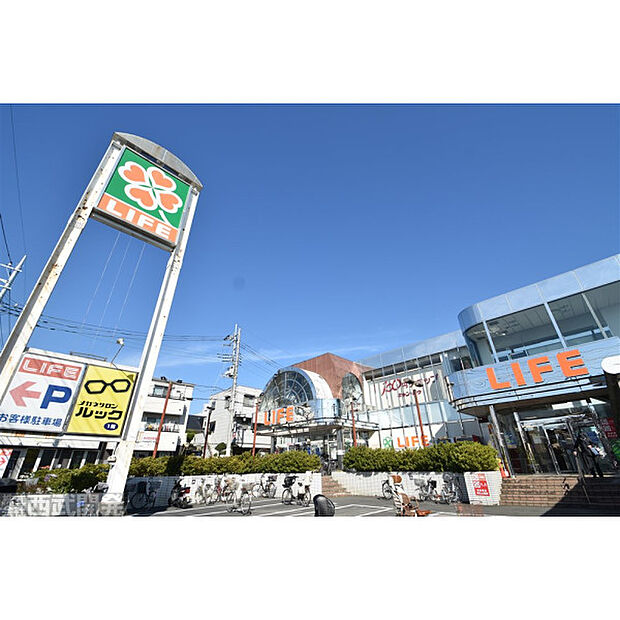 ライフ指扇店
