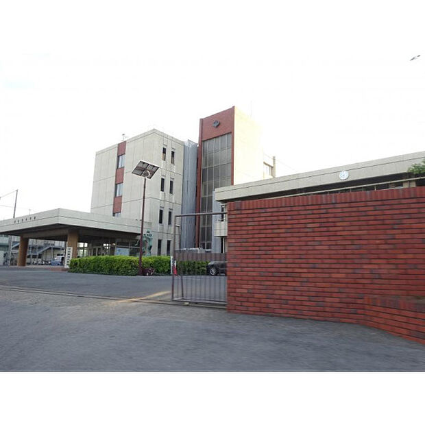里中学校