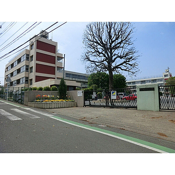 戸塚小学校