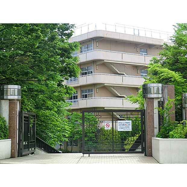 三室中学校