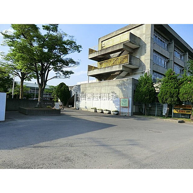 泰平中学校