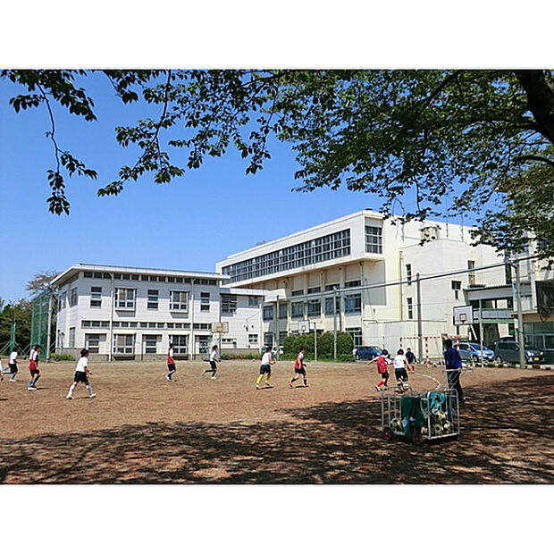 安行中学校