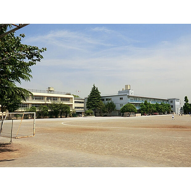 鳩ヶ谷中学校