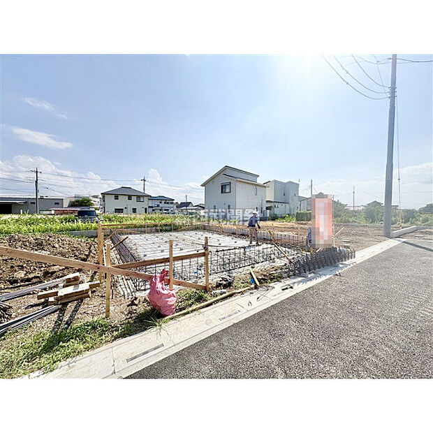 販売現地