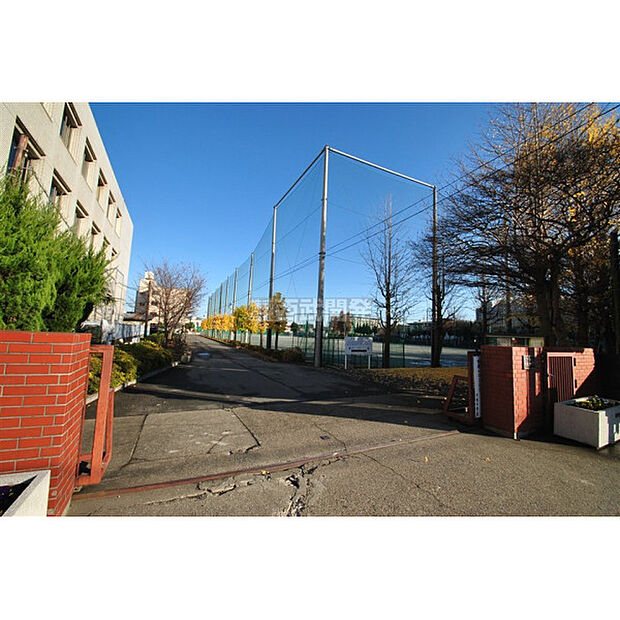 日進中学校