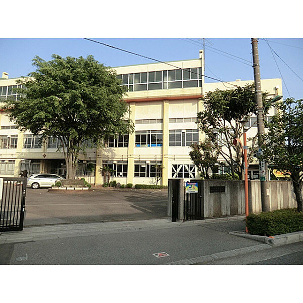 十二月田小学校